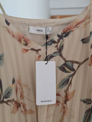 Vestido midi plisado floral Mango