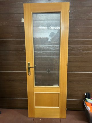 Puerta interior cerezo con cristal
