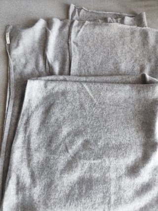 Bufanda White+Warren de cachemir gris