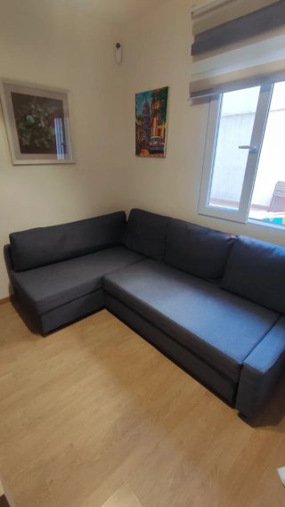 Sofá cama Friheten IKEA + colchoncillo
