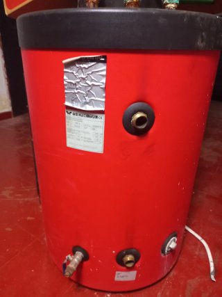 Depósitos de agua 4000L y 2000L