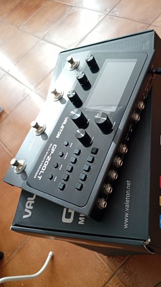 Valeton GP200 LT Multi-Effects Processor