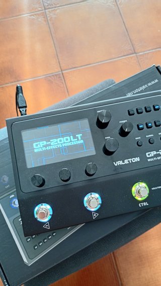 Valeton GP200 LT Multi-Effects Processor