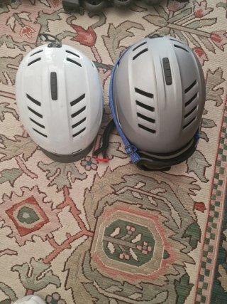 ESQUÍ, cascos y botas de mujer talla 40