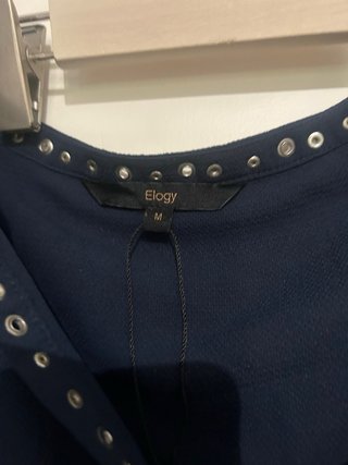 Blusa azul talla L con ojales
