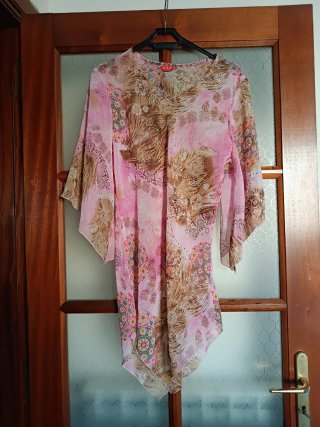 Copricostume fantasia rosa e beige