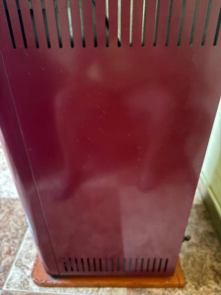 Estufa de pellets roja