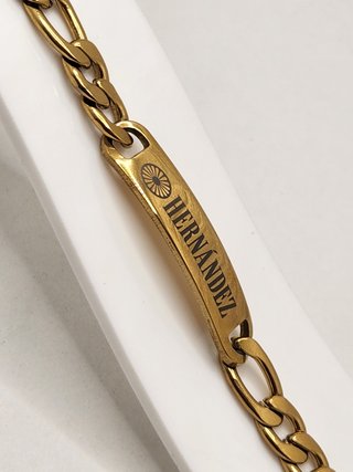 Pulsera esclava chapado oro apellido Hernandez