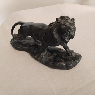 Antica statua leone