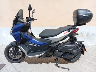 Aprilia SR GT 125 Maxi-Scooter Azul/Plata