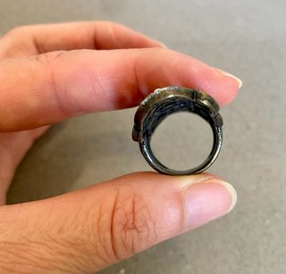Anillo vintage con pedrería