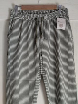 Pantalón fluido rayas verde/blanco Talla M