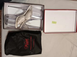 Zapatos de tacón con plataforma transparentes
