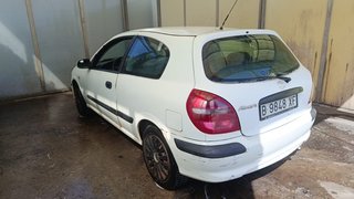Nissan Almera 2001