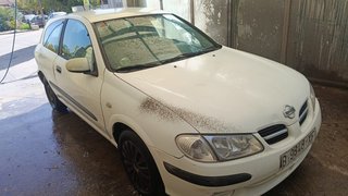 Nissan Almera 2001