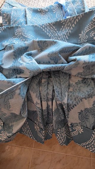 Falda Baturra azul con estampados en blanco