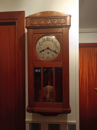 Reloj de Pared Alemán Antiguo