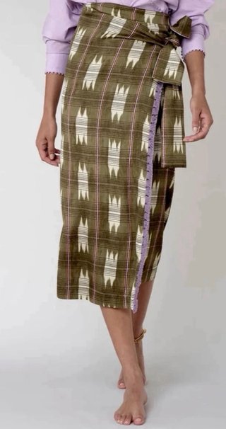 Falda cruzada Bazar Deluxe con estampado étnico