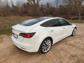 Tesla Model 3 2019