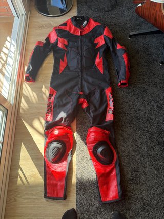 Mono BieSSe Cuero Rojo y Cordura Negro M