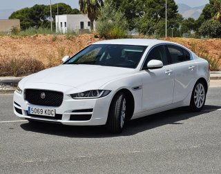 Jaguar XE 2018