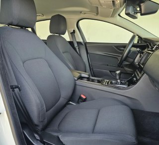 Jaguar XE 2018