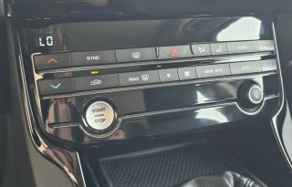 Jaguar XE 2018