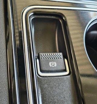 Jaguar XE 2018