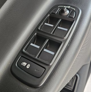 Jaguar XE 2018