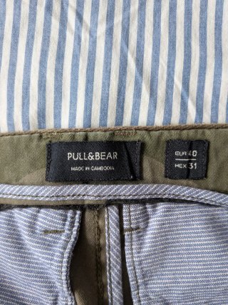 Pantalón Camuflaje Slim Fit con puño Pull&Bear