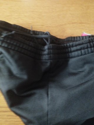 Pantalones Adidas con broches laterales