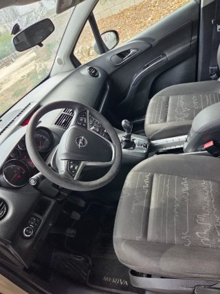 Opel Meriva 2011