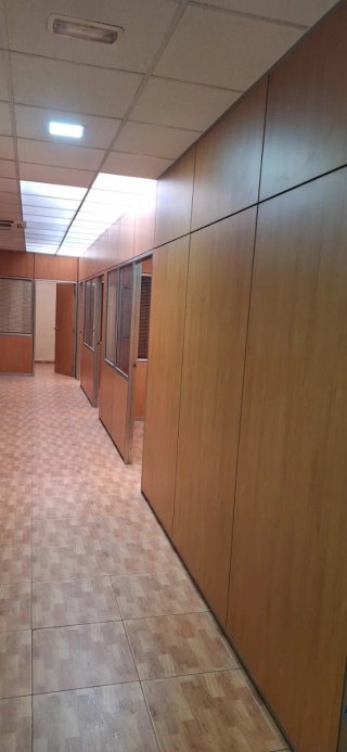 Tabiques fenólicos para oficinas