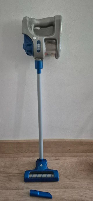 Aspiradora infantil de juguete