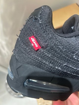 Nike Air Max 95 Levis Negra Talla 42