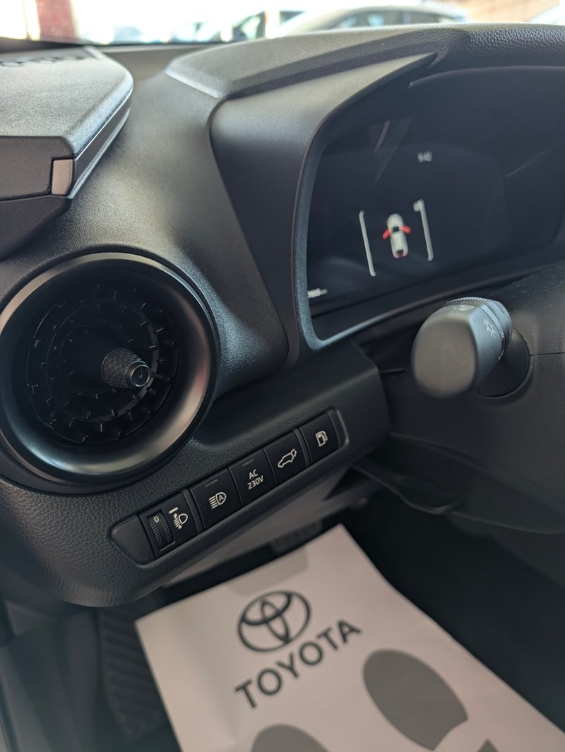 Toyota C-HR 2024, foto 6