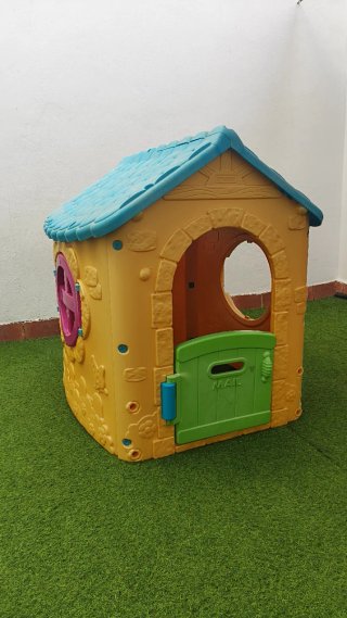 Casita infantil de plástico