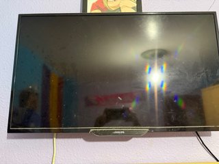 TV Philips 35 Negra