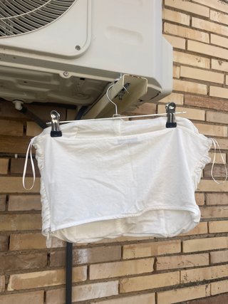 Crop top fruncido NUEVO blanco roto de Zara