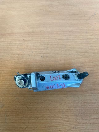 Estribera delantera Izquierda BMW R 850 R 2003