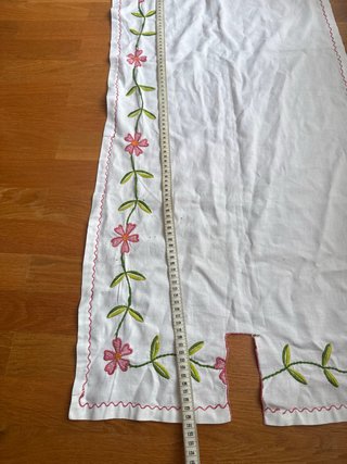 Tapete de mesa bordado flores rosas