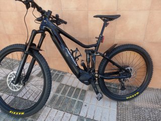 Bicicleta eléctrica doble suspensión Merida