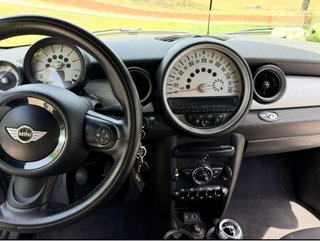MINI Cabrio 2013