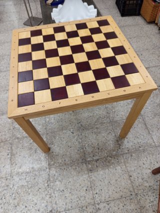 Mesa de ajedrez de madera