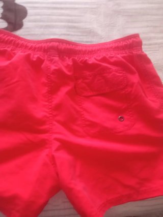 Bañador rojo elegante