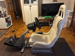Silla Playseat Evolution Blanca + volante logitech