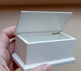 Mobili per cameretta per casa delle bambole