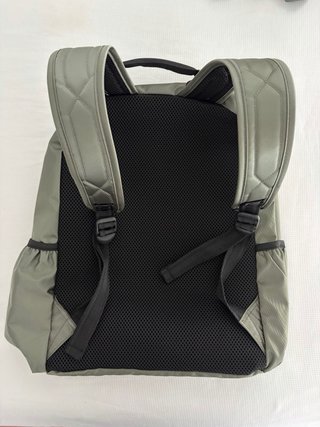 Mochila Hunter Verde Nueva con Etiquetas