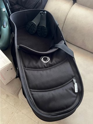 Capazo Bugaboo Bee,Maxicosi, saco y adaptadores