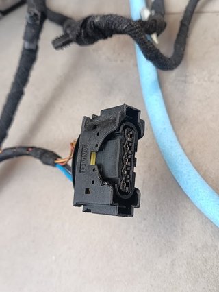 Cerradura Puerta Trasera Derecha Completa 7281940